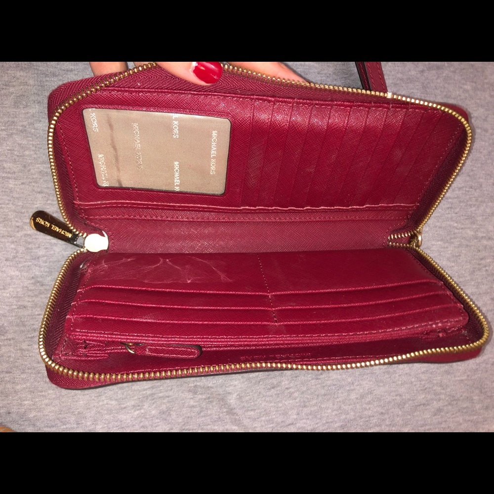 SOLD Michael Kors Jet Set Wallet Wristlet - Picture 5 of 8